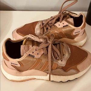 Womens adidas sneakers size 6 1/2